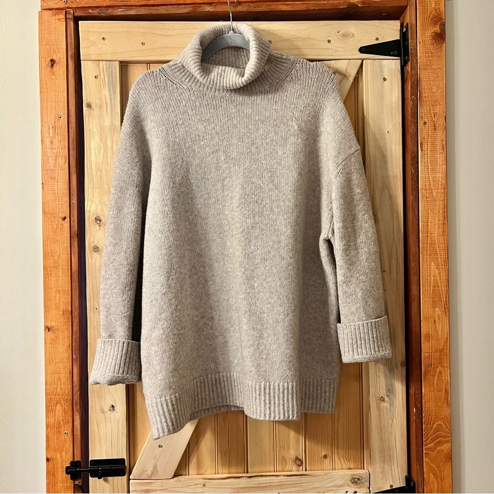 H&M Soft Gray Turtleneck Sweater